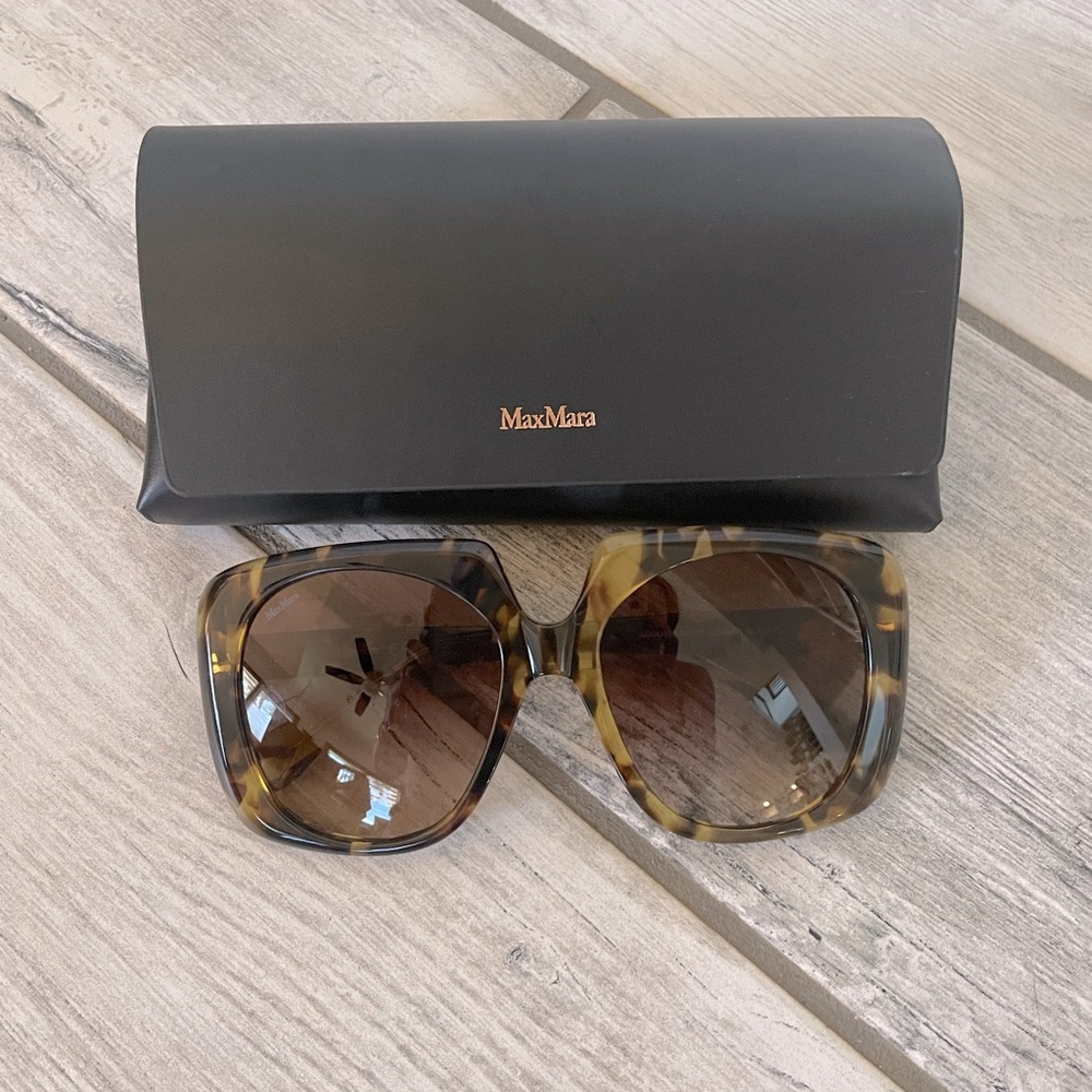 Never worn Max Mara sunglasses. Perfect condition.